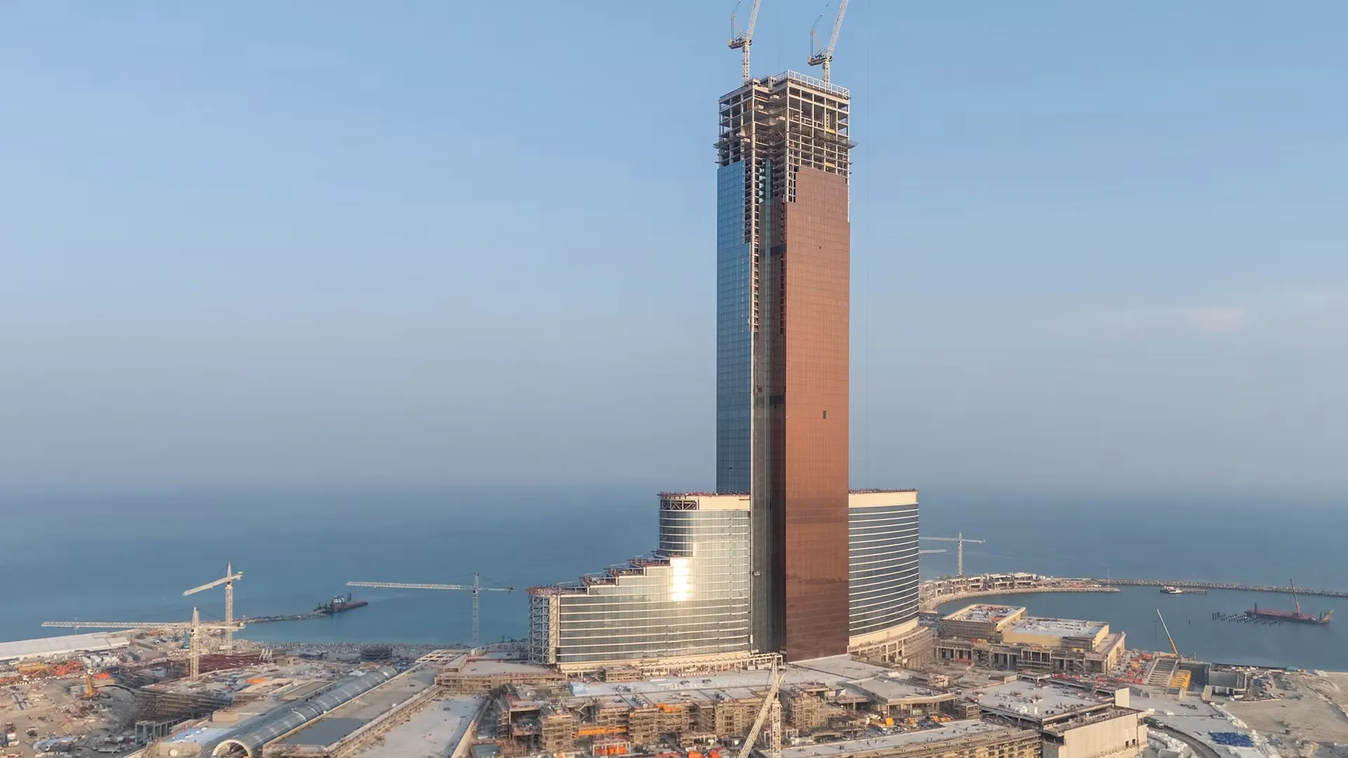 Wynn Al Marjan Island Update: New Bridge & Tower Topping Out Transform RAK
