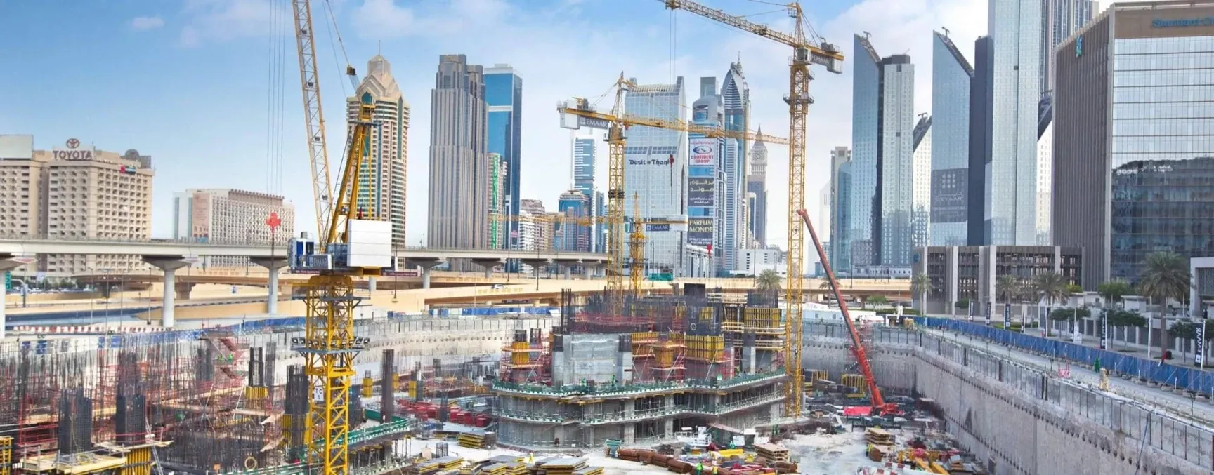 Dubai Construction Boom Q1 2026: Building Permits Hit 10,700+