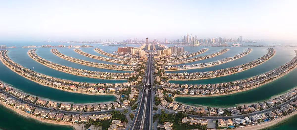 Palm Jumeirah Homes: Why It's The Definitive Choice for Billionaires